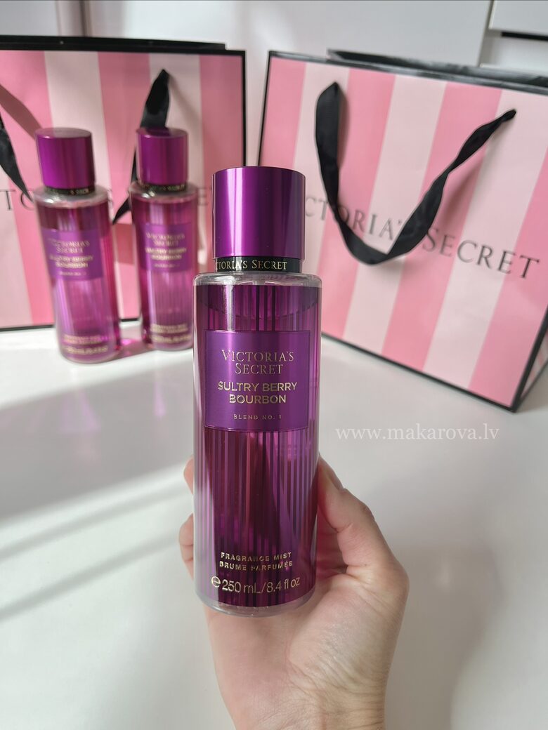Sultry Berry Bourbon parfimēts ķermeņa sprejs (Victoria’s Secret)