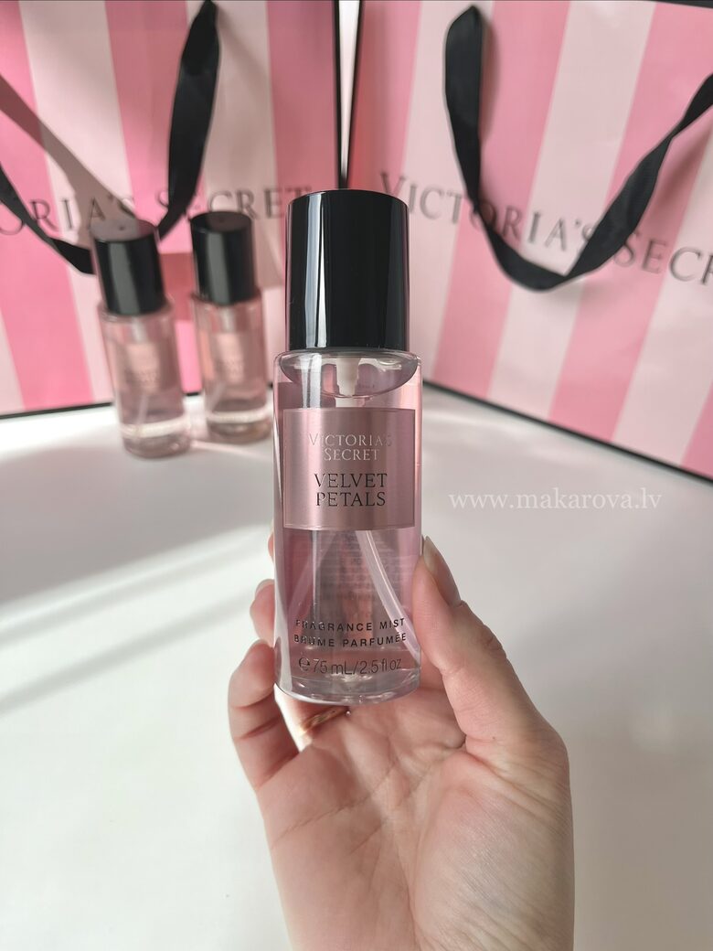 Velvet petals parfimēts ķermeņa sprejs (Victoria’s Secret)