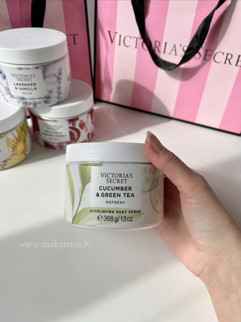 Victoria’s Secret Cucumber & green tea parfimēts ķermeņa skrubis 368 gr
