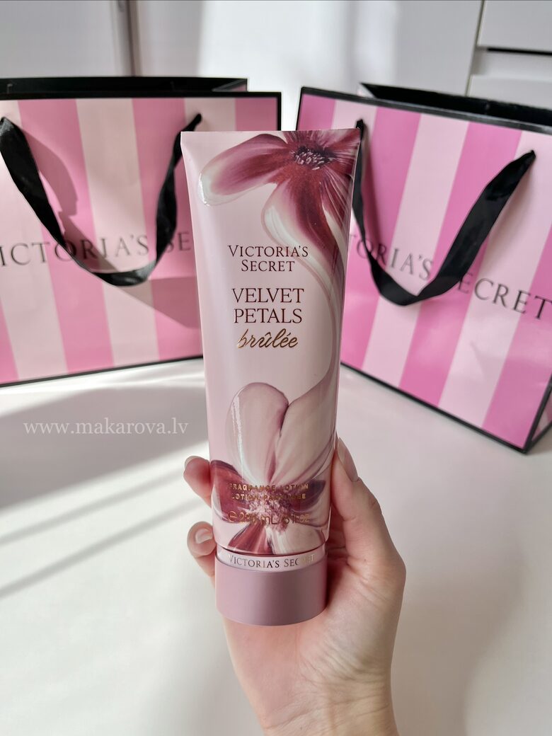 Brulee Velvet petals parfimēts ķermeņa losjons 236 ml (Victoria’s Secret)