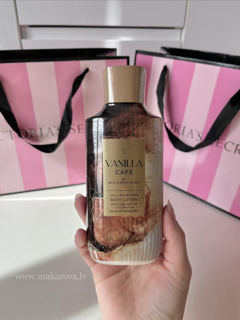 Bath & Body Works Vanilla Café parfimēts ķermeņa losjons 236 ml
