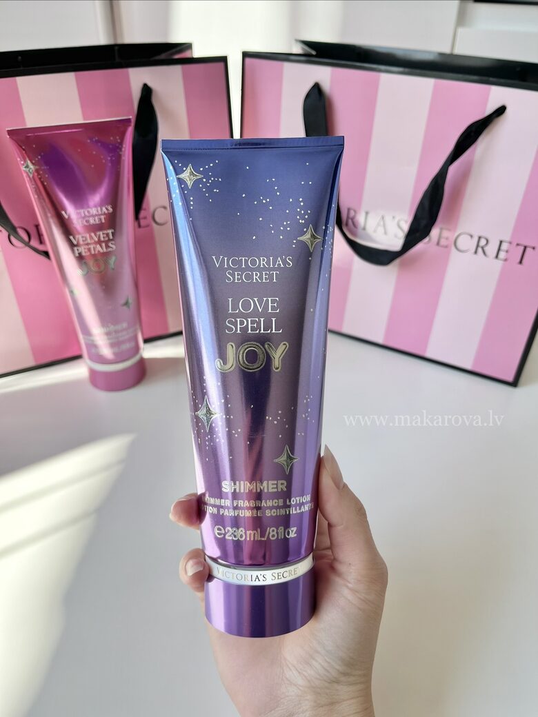 Joy Love spell Shimmer parfimēts ķermeņa losjons ar spīdumiem 236 ml (Victoria’s Secret)