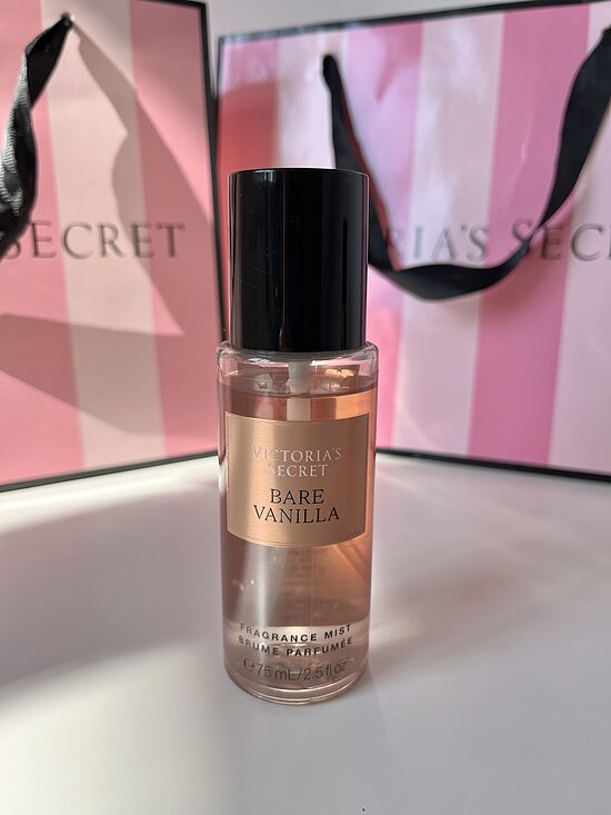 Victoria’s Secret Bare vanilla parfimēts ķermeņa sprejs 75 ml (ražošanas brāķis)