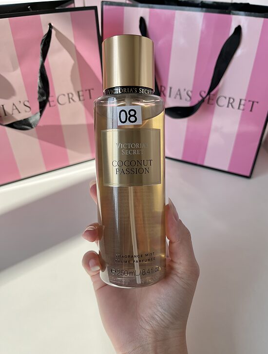 Victoria’s Secret Coconut passion parfimēts ķermeņa sprejs 250 ml (ražošanas brāķis)