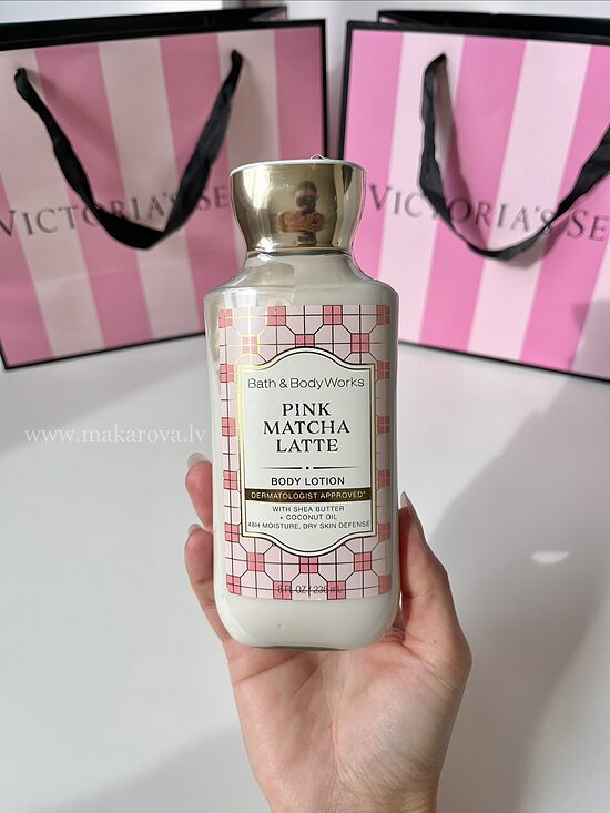 Bath & Body Works Pink matcha latte parfimēts ķermeņa losjons 236 ml 