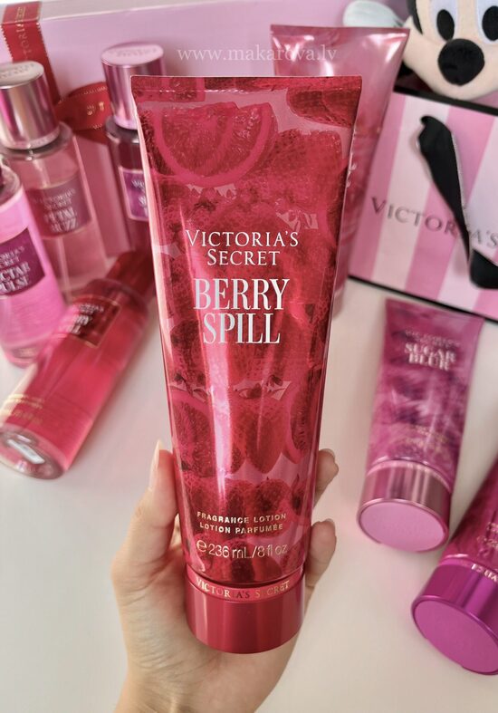 Victoria’s Secret Berry spill parfimēts ķermeņa losjons 236 ml