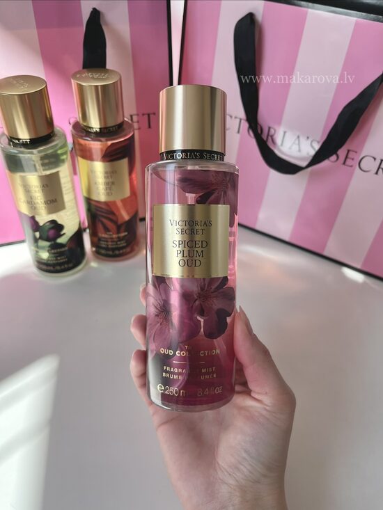Victoria’s Secret Spiced plum oud parfimēts ķermeņa sprejs