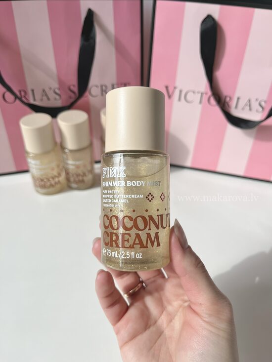 PINK Coconut cream parfimēts ķermeņa sprejs ar spīdumiem