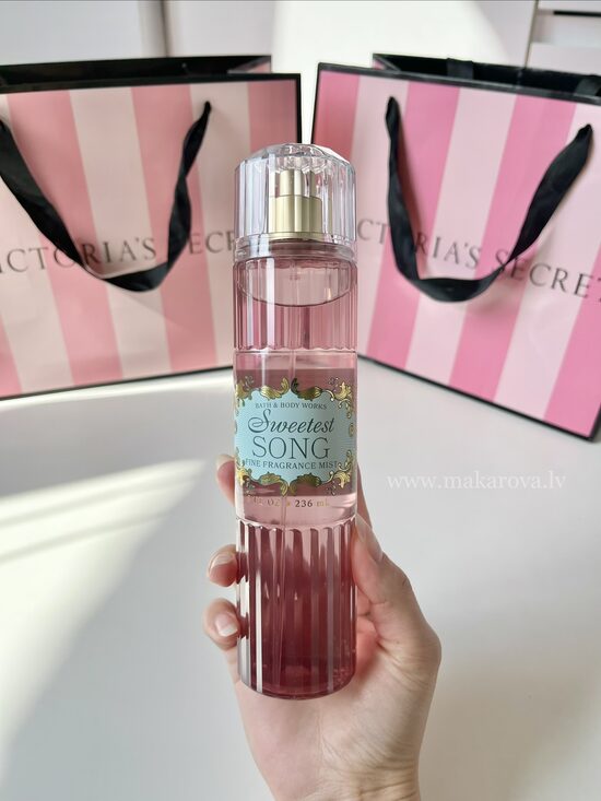 Bath & Body Works Sweetest Song parfimēts ķermeņa sprejs 236 ml