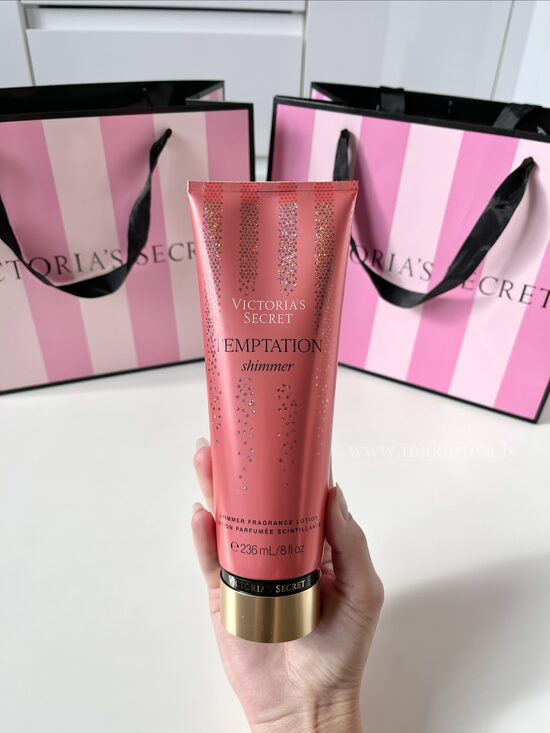 Victoria’s Secret Shimmer Temptation parfimēts ķermeņa losjons ar spīdumiem 236 ml